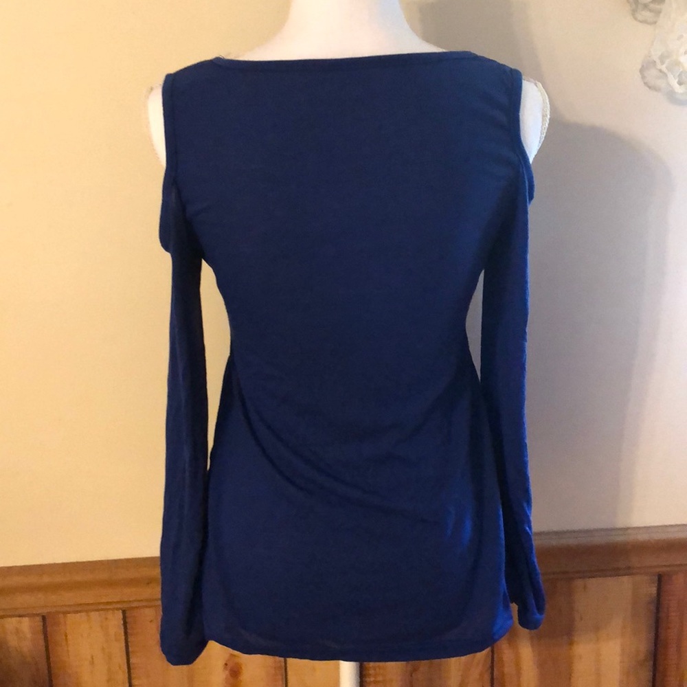 Blouse - Picture 2 of 2